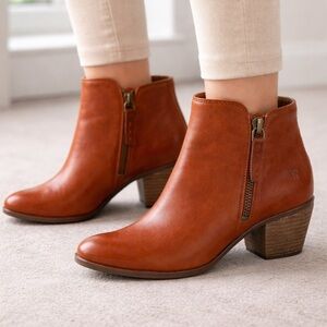 Frye Brown Leather Pointed Toe Ankle Boots